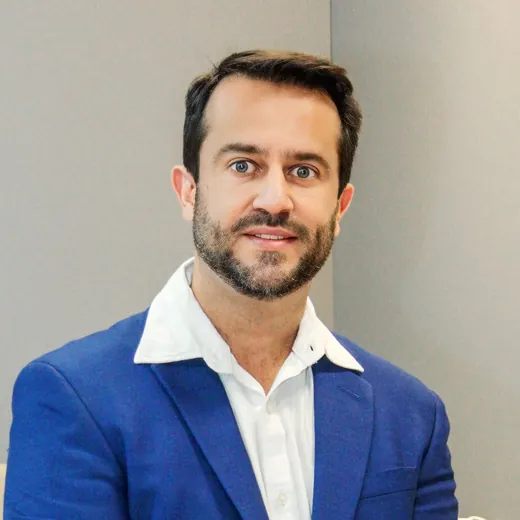 Dr. Gustavo Belligoli